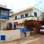 Barbouni & Apartahotel Naxos City