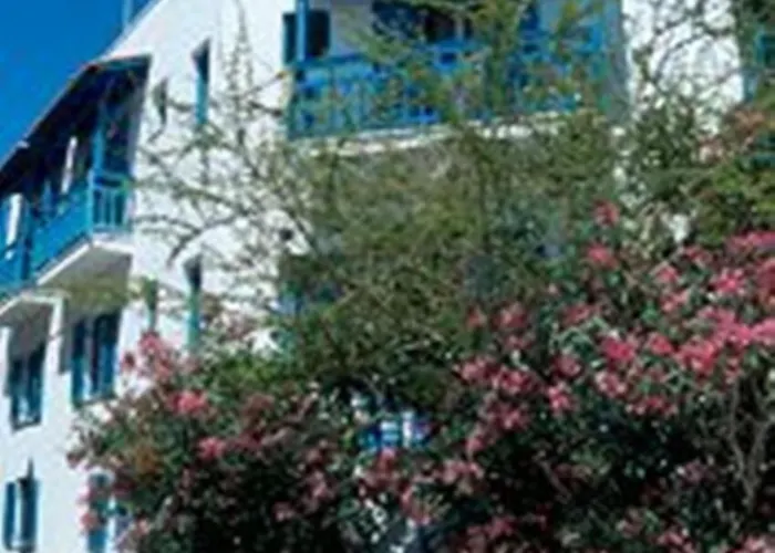 Barbouni & 2* Naxos City