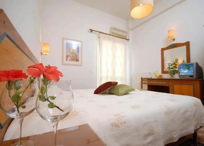 Barbouni & 2* Naxos City