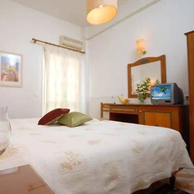 Barbouni & Апарт-отель 2*